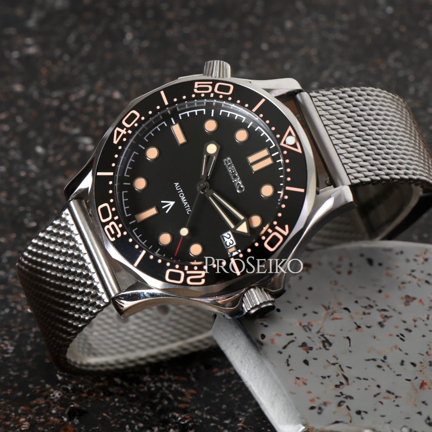 Montre Omeiko | James Bond
