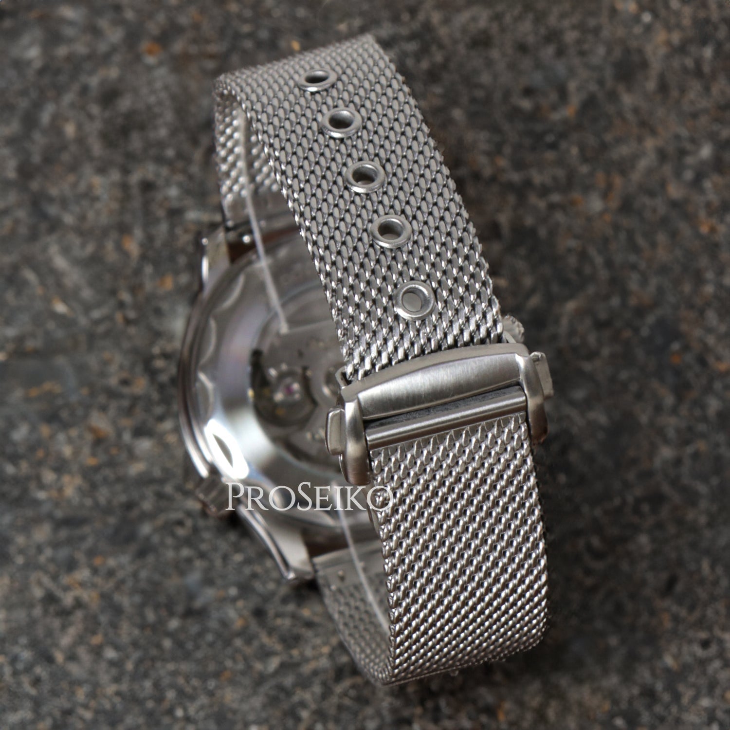 Montre Omeiko | James Bond